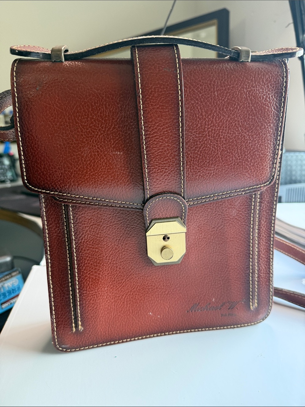 Vintage-Inspired Brown Leather Crossbody Bag with Gold Lock